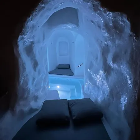 Oinos Luxury Caldera Вилла *