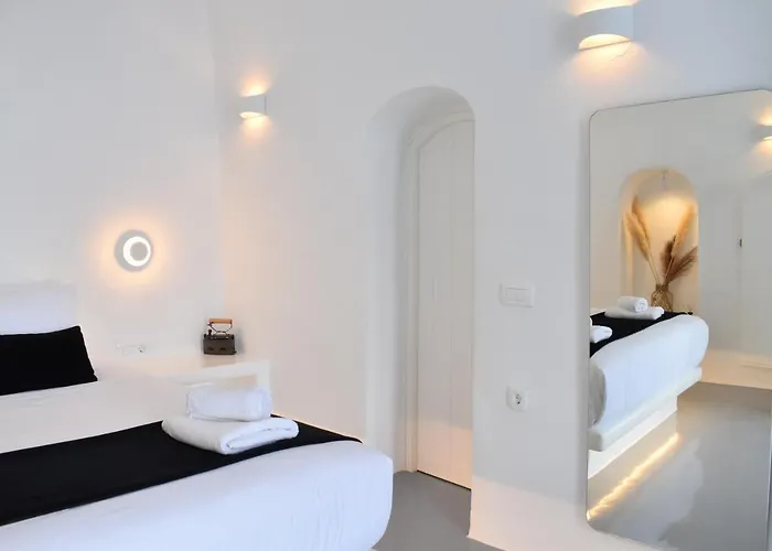 Oinos Luxury Caldera Вилла *