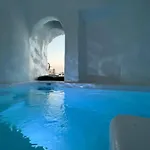Oinos Luxury Caldera *
